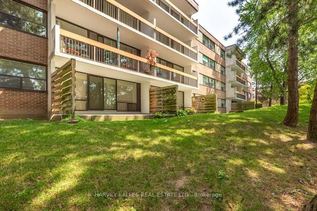 105 - 1815 O'connor Dr, Condo with 3 bedrooms, 2 bathrooms and 1 parking in Toronto ON | Image 1