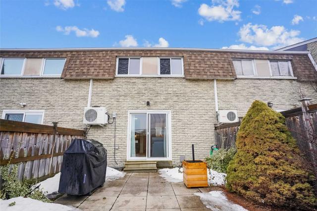 44 - 121 Centennial Rd, Townhouse with 3 bedrooms, 2 bathrooms and 2 parking in Toronto ON | Image 4