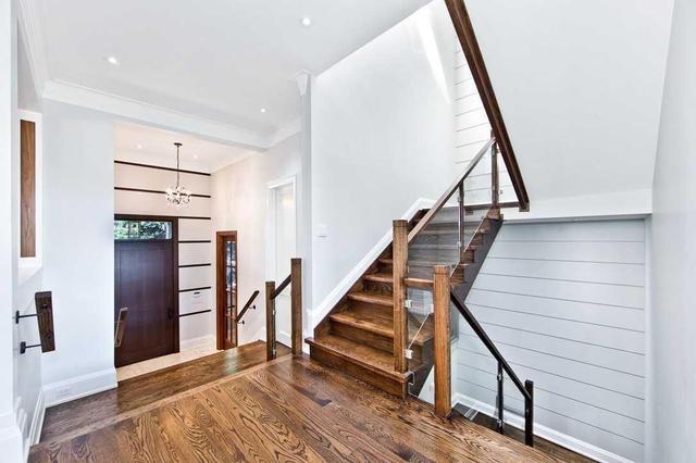 403 Hounslow Ave, House detached with 4 bedrooms, 7 bathrooms and 4 parking in Toronto ON | Image 2