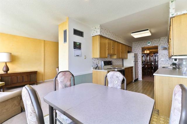 2403 - 1300 Islington Ave, Condo with 2 bedrooms, 2 bathrooms and 1 parking in Toronto ON | Image 8