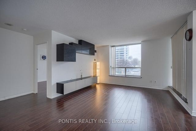 209 - 5785 Yonge St, Condo with 2 bedrooms, 2 bathrooms and 1 parking in Toronto ON | Image 8