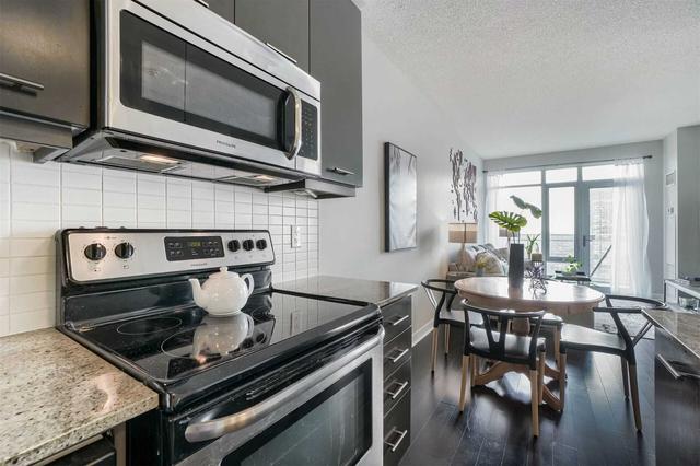 1307 - 360 Square One Dr, Condo with 1 bedrooms, 1 bathrooms and 1 parking in Mississauga ON | Image 5