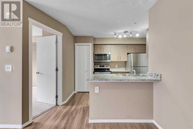1205, - 4641 128 Avenue Ne, Condo with 2 bedrooms, 2 bathrooms and 1 parking in Calgary AB | Image 5