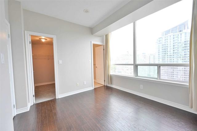 2109 - 3504 Hurontario St, Condo with 2 bedrooms, 2 bathrooms and 1 parking in Mississauga ON | Image 12