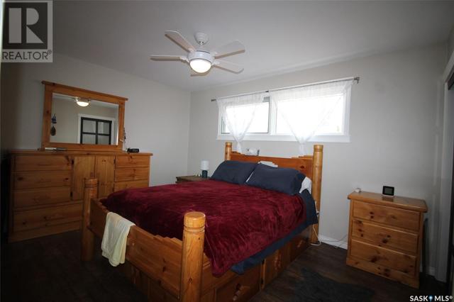 129 Tamarack Avenue N, House detached with 3 bedrooms, 1 bathrooms and null parking in Eastend SK | Image 8