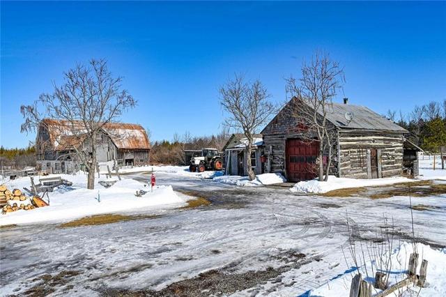 1671 County Rd 43 Road, House detached with 3 bedrooms, 2 bathrooms and 15 parking in North Grenville ON | Image 20