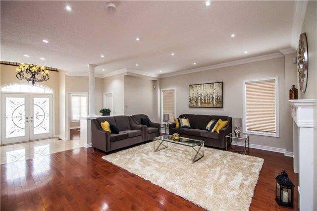 3297 Topeka Dr, House detached with 5 bedrooms, 6 bathrooms and 2 parking in Mississauga ON | Image 5