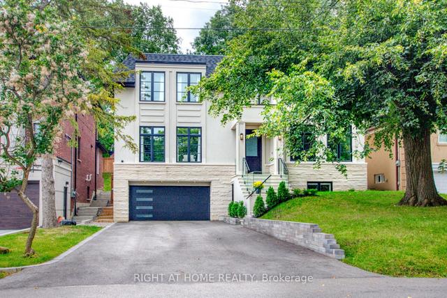29 Leland Ave, House detached with 4 bedrooms, 5 bathrooms and 5 parking in Toronto ON | Image 1
