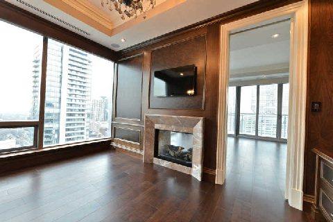 2303 - 55 Scollard St, Condo with 2 bedrooms, 3 bathrooms and 2 parking in Toronto ON | Image 7