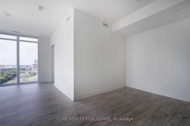 1404w - 27 Bathurst St, Condo with 2 bedrooms, 2 bathrooms and 1 parking in Toronto ON | Image 3