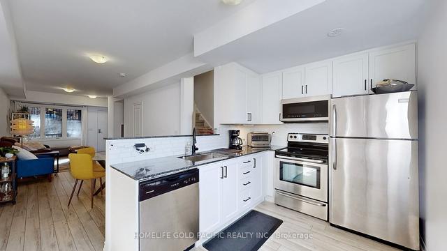 116 - 370 Hopewell Ave, Townhouse with 2 bedrooms, 2 bathrooms and 1 parking in Toronto ON | Image 14