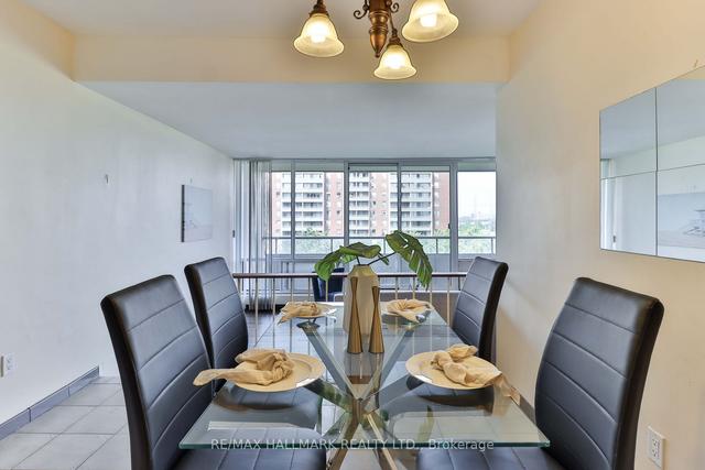 701 - 9 Four Winds Dr, Condo with 2 bedrooms, 1 bathrooms and 1 parking in Toronto ON | Image 4