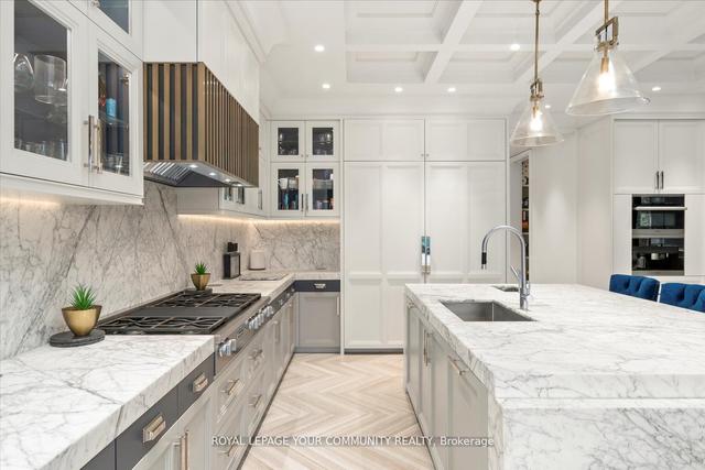 480 The Kingsway, House detached with 4 bedrooms, 7 bathrooms and 7 parking in Toronto ON | Image 9