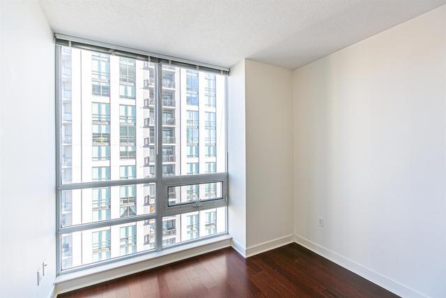 1304 - 1118 12 Avenue Sw, Condo with 2 bedrooms, 2 bathrooms and 1 parking in Calgary AB | Image 2