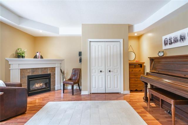55 Nicholas Drive, House detached with 4 bedrooms, 4 bathrooms and 4 parking in St. Catharines ON | Image 21
