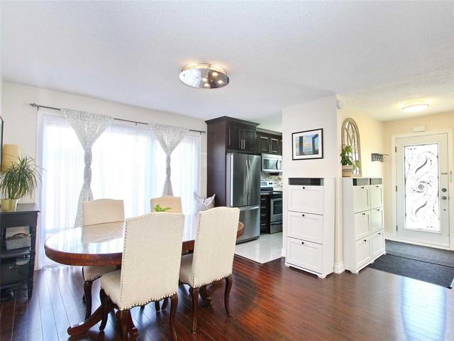 15 Fairfield Ave E, House detached with 3 bedrooms, 2 bathrooms and 6 parking in Brampton ON | Image 9