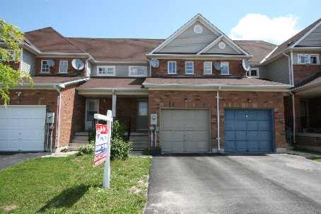 113 Ferncliffe Cres, House attached with 2 bedrooms, 1 bathrooms and 2 parking in Markham ON | Image 1