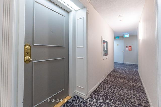 810 - 155 Hillcrest Ave, Condo with 2 bedrooms, 2 bathrooms and 1 parking in Mississauga ON | Image 17