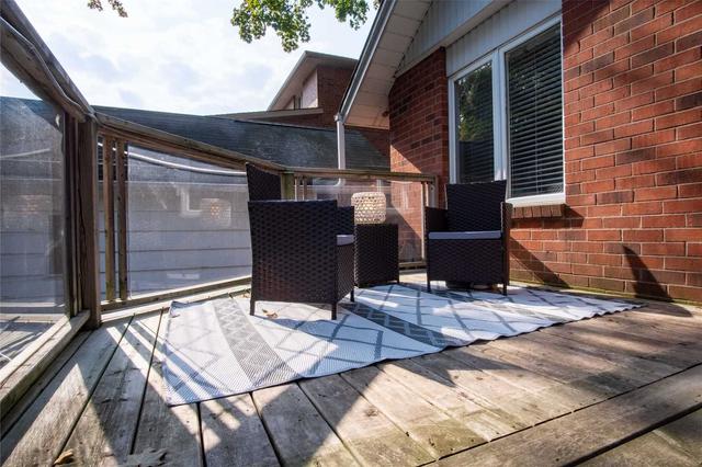 125 Eastville Ave, House detached with 3 bedrooms, 3 bathrooms and 5 parking in Toronto ON | Image 33