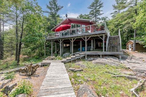 224 Island 360, House detached with 2 bedrooms, 1 bathrooms and 2 parking in Georgian Bay ON | Card Image