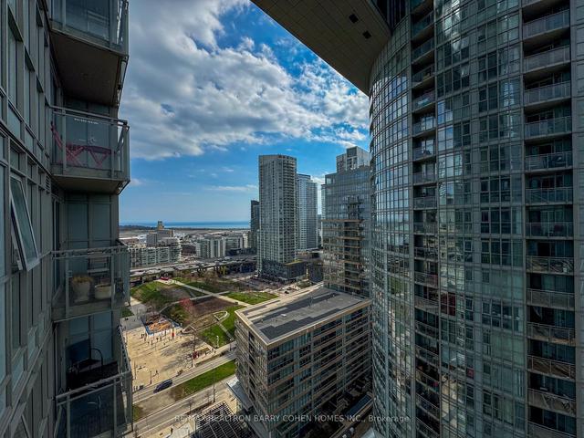 2211 - 15 Iceboat Terr, Condo with 1 bedrooms, 1 bathrooms and 0 parking in Toronto ON | Image 19