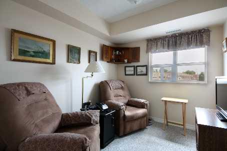 404 - 200 Broadway Ave, Condo with 2 bedrooms, 1 bathrooms and 1 parking in Orangeville ON | Image 6