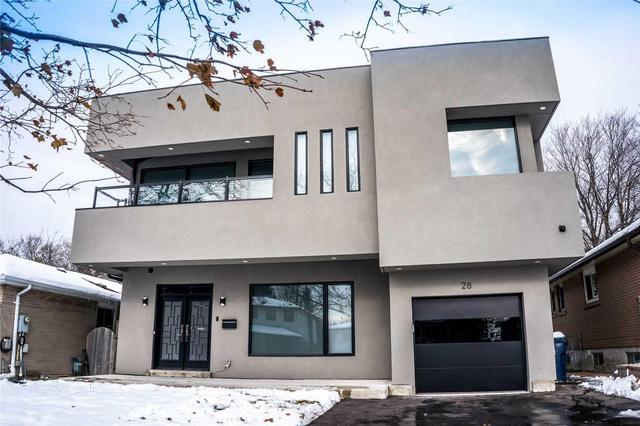 28 Tweedrock Cres, House detached with 4 bedrooms, 3 bathrooms and 4 parking in Toronto ON | Image 1