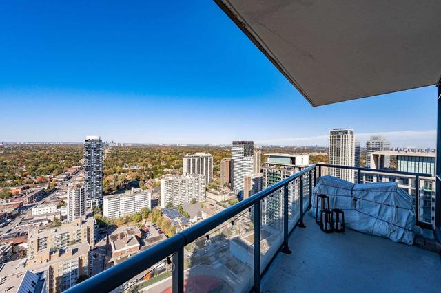 3306 - 30 Roehampton Ave, Condo with 2 bedrooms, 2 bathrooms and 0 parking in Toronto ON | Image 11