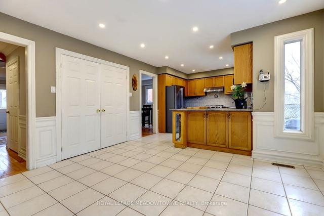 8 St. Mark Pl, House detached with 4 bedrooms, 4 bathrooms and 6 parking in Brampton ON | Image 7