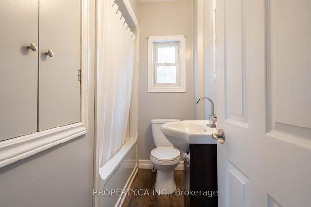 38 Ker St, House detached with 3 bedrooms, 1 bathrooms and 3 parking in St. Catharines ON | Image 9
