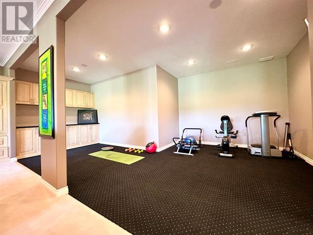 Gym area on lower level | Image 44