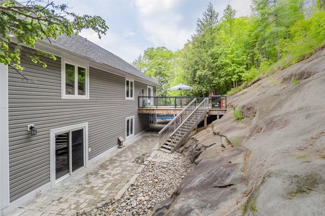 1579 Golden Beach Rd, House detached with 3 bedrooms, 3 bathrooms and 9 parking in Bracebridge ON | Image 18