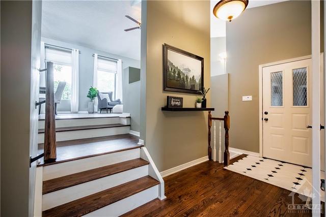 1234 Beaverwood Road, House detached with 3 bedrooms, 2 bathrooms and 10 parking in Ottawa ON | Image 4