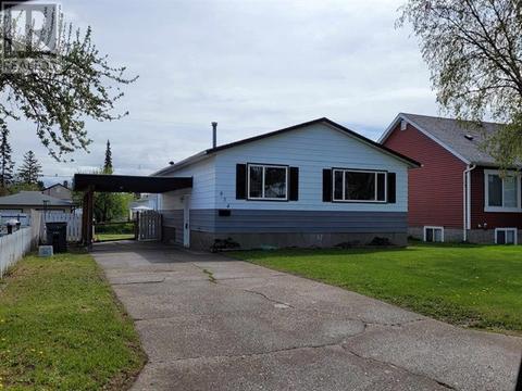 834 Ewert Street, House detached with 3 bedrooms, 1 bathrooms and null parking in Prince George BC | Card Image