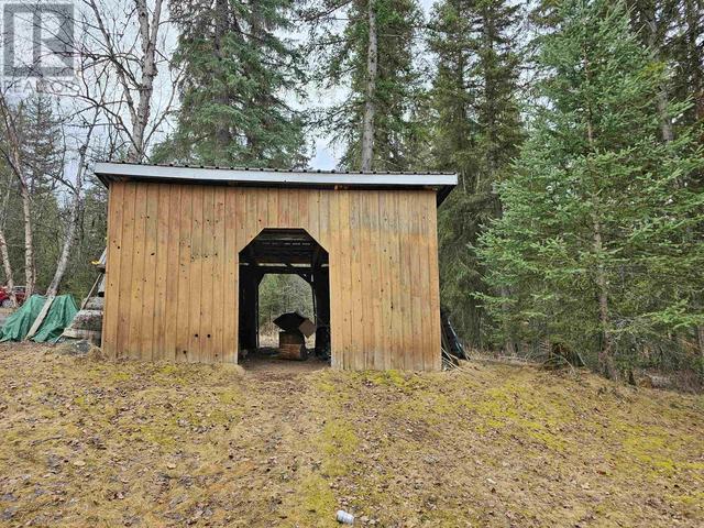 3669 Bradley Creek Road, House detached with 3 bedrooms, 2 bathrooms and null parking in Cariboo H BC | Image 19