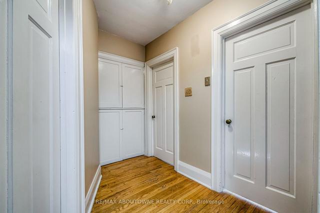 15 Normanna Ave, House detached with 3 bedrooms, 2 bathrooms and 3 parking in Toronto ON | Image 17