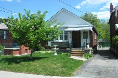 39 Sibley Ave, House detached with 2 bedrooms, 2 bathrooms and 2 parking in Toronto ON | Image 1