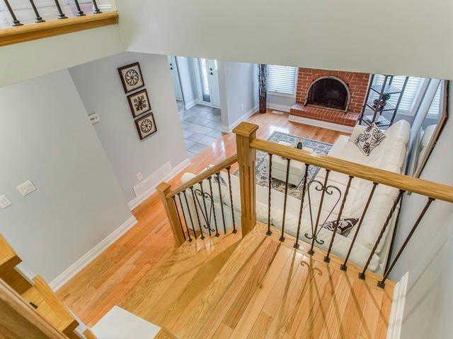 2901 Bramshaw Gdns, House semidetached with 3 bedrooms, 2 bathrooms and 4 parking in Mississauga ON | Image 7