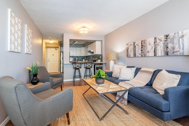 1403 - 1270 Maple Crossing Blvd, Condo with 2 bedrooms, 2 bathrooms and 2 parking in Burlington ON | Image 7