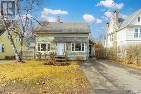 345 University Avenue, House detached with 3 bedrooms, 2 bathrooms and null parking in Fredericton NB | Card Image