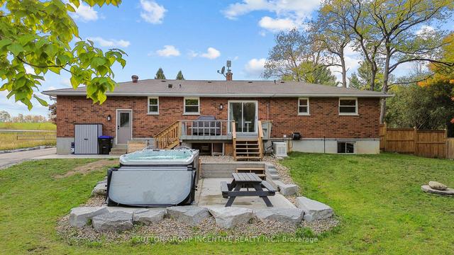 7941 10 Sdrd, House detached with 3 bedrooms, 3 bathrooms and 27 parking in Innisfil ON | Image 6