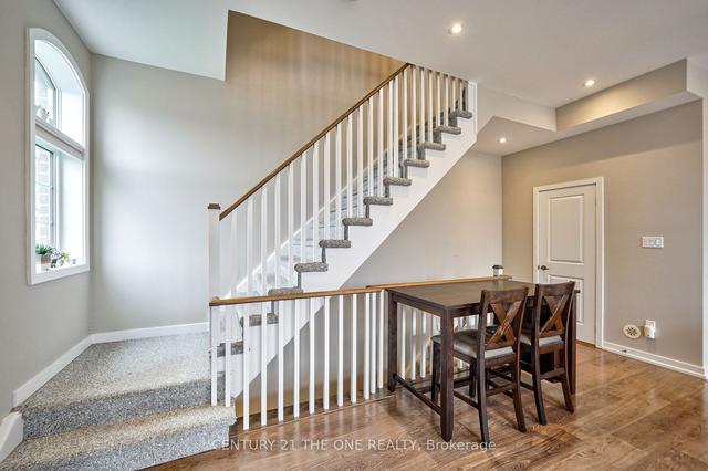 362 John Davis Gate, Townhouse with 2 bedrooms, 3 bathrooms and 3 parking in Whitchurch Stouffville ON | Image 6