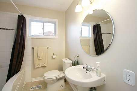 356 Painted Post Dr, House detached with 3 bedrooms, 2 bathrooms and 4 parking in Toronto ON | Image 5