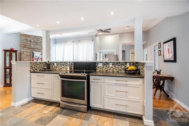 9 Quinpool Crescent, House detached with 4 bedrooms, 2 bathrooms and 3 parking in Ottawa ON | Image 8