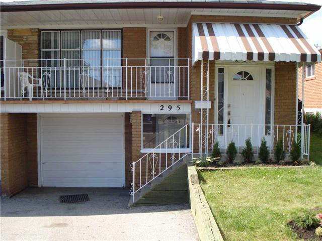 (upper) - 295 Thrace Ave, House semidetached with 3 bedrooms, 1 bathrooms and 2 parking in Mississauga ON | Image 1