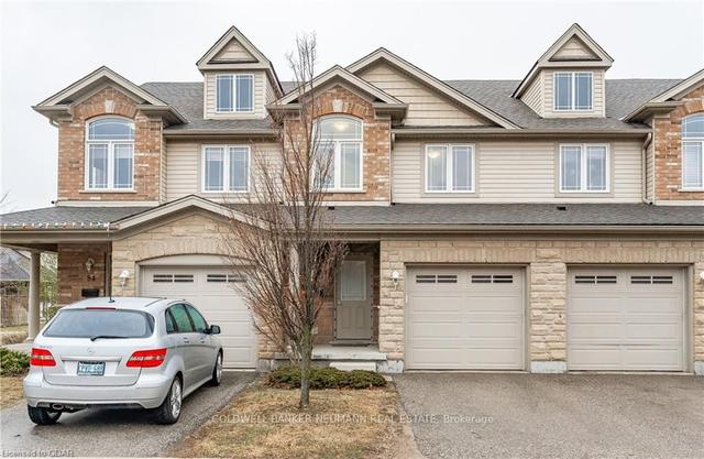 86 Lambeth Way, Townhouse with 3 bedrooms, 3 bathrooms and 2 parking in Guelph ON | Image 1