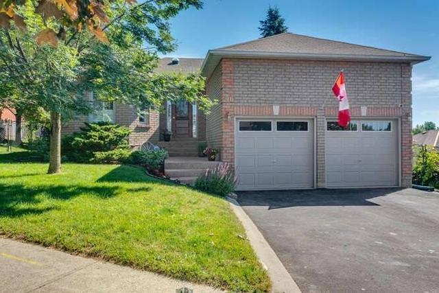 46 Mills Crt, House detached with 3 bedrooms, 2 bathrooms and 5 parking in Bradford West Gwillimbury ON | Image 1