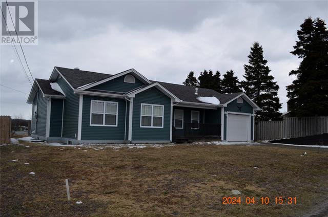 3 Bay Roberts Drive, House attached with 3 bedrooms, 2 bathrooms and null parking in Bay Roberts NL | Image 2