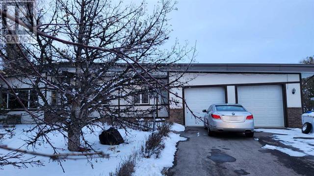 5517 2 Street, House detached with 3 bedrooms, 2 bathrooms and null parking in Coalhurst AB | Image 9