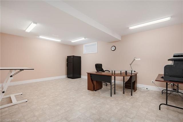 1363 Sierra Avenue, House detached with 2 bedrooms, 3 bathrooms and 8 parking in Kingston ON | Image 31